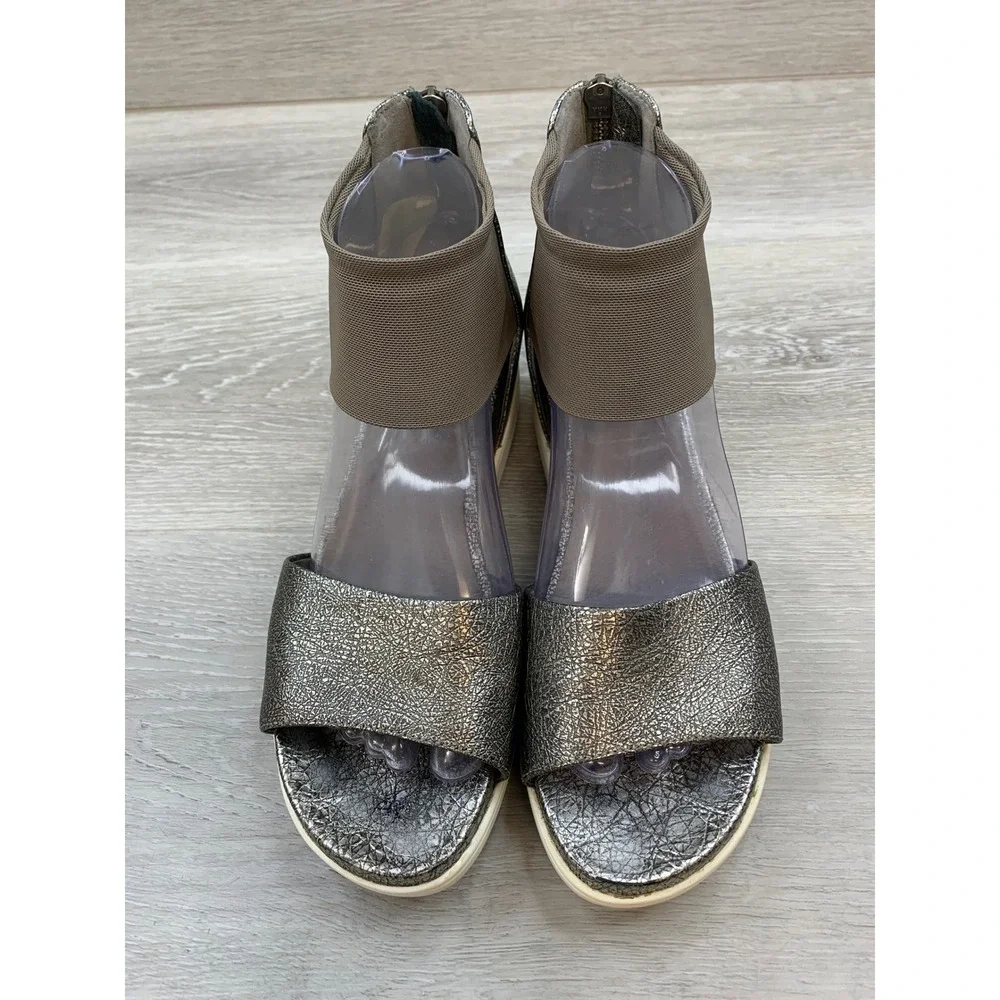 Eileen Fisher Women's Sandals Metallic Crackle Leather Wedge 8 Casual Shoes